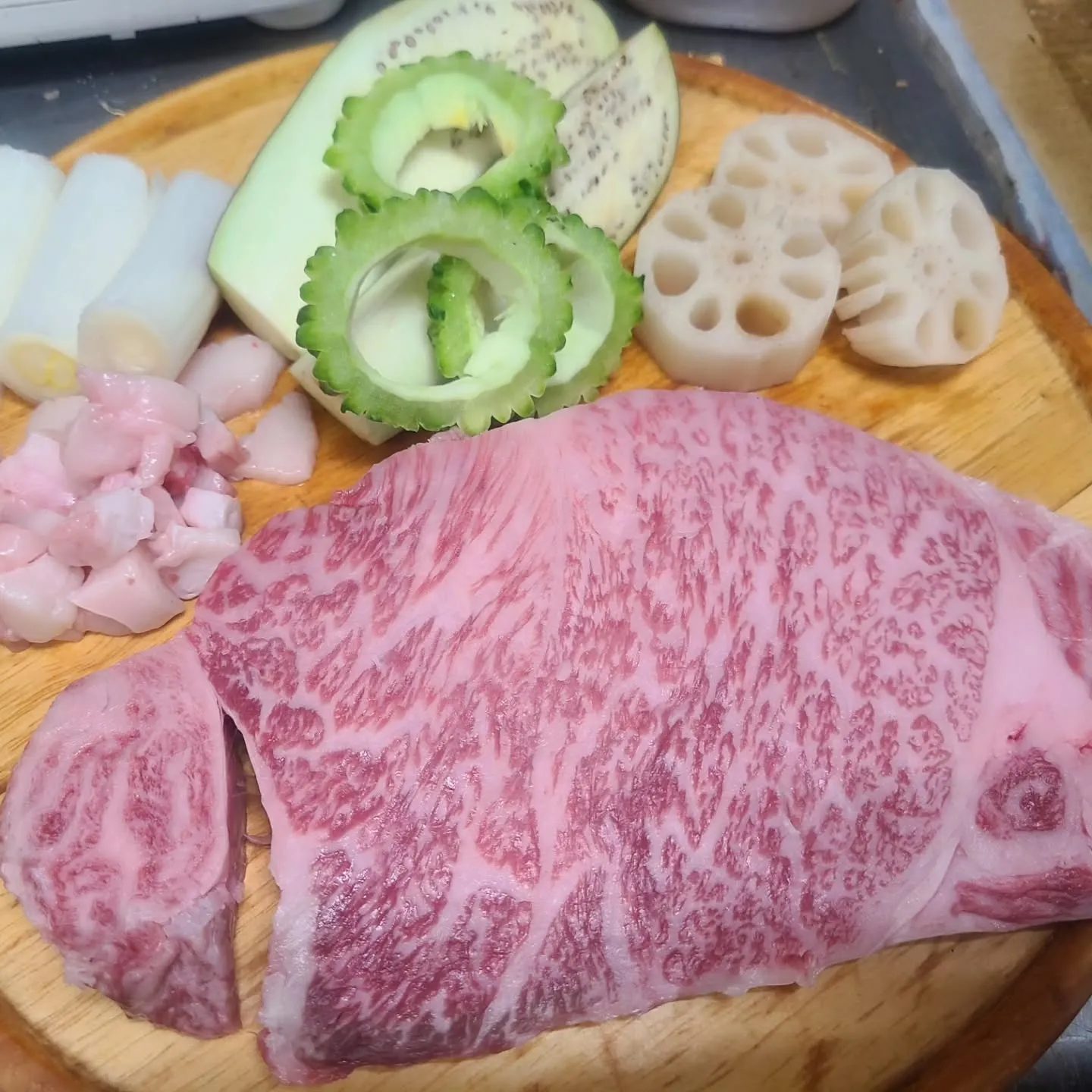 厳選黒毛和牛を食べるなら　おまかせください